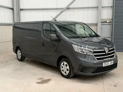 Used Renault Trafic Business 130 HP (95 kW) 2023 Grey MPV