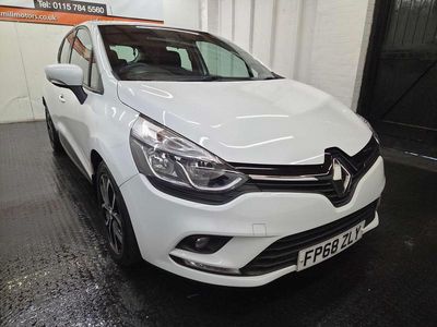Used Renault Clio IV Play 2018 White Hatchback