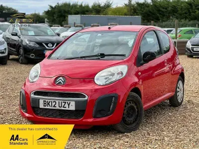 Used Citroën C1 VTR Sport 68 HP (50 kW) 2012 Red Hatchback