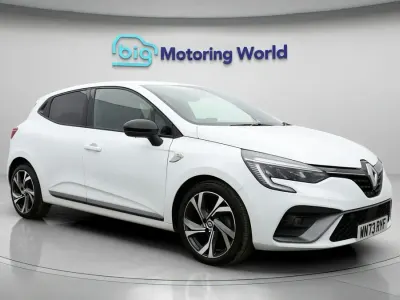 Used Renault Clio V RS Line 90 HP (66 kW) 2023 White Hatchback