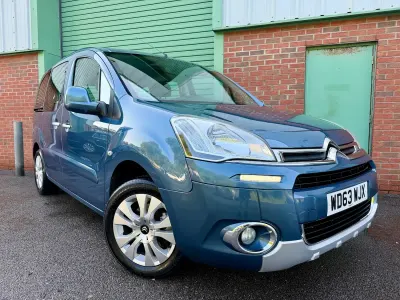 Used Citroën Berlingo 90 HP (66 kW) 2014 Blue MPV