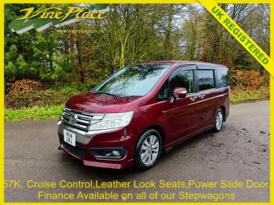 Używany Honda Stepwgn S 2014 Czerwony Minivan