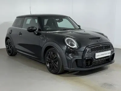 Używany Mini Cooper S Hatch 176 KM (129 kW) 2023 Czarny Hatchback