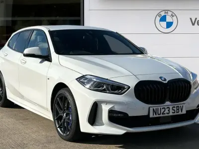 Używany BMW 118 M Sport 136 KM (100 kW) 2023 Biały Hatchback