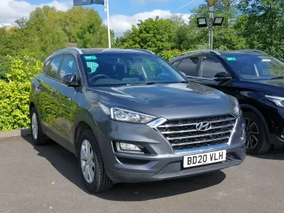 Używany Hyundai Tucson SE 132 KM (97 kW) 2020 Szary SUV