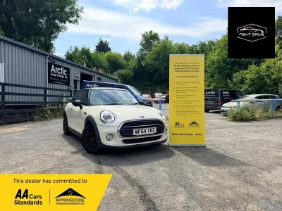 Used Mini Cooper Hatch 136 HP (100 kW) 2014 White Hatchback