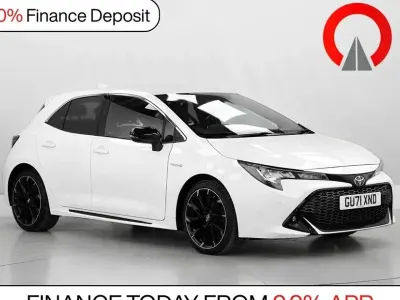 Used Toyota Corolla Sport 184 HP (135 kW) 2021 White Hatchback