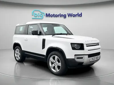 Used Land Rover Defender HSE 246 HP (180 kW) 2023 SUV