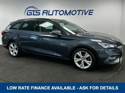 Begagnad Seat Leon FR 150 HK (110 kW) 2024 Grå Kombi