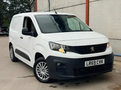 Second-hand Peugeot Partner 131 CP (96 kW) 2019 Alb Monovolum