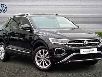 Used VW T-Roc Style 110 HP (80 kW) 2022 Deep black SUV