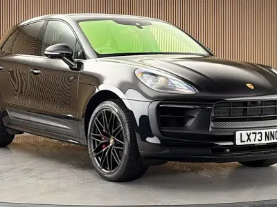 Used Porsche Macan 441 HP (324 kW) 2025 SUV