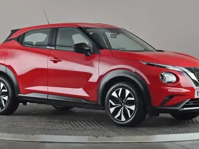 Gebraucht Nissan Juke Acenta 114 PS (83 kW) 2023 Rot SUV