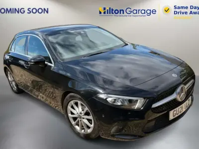 Begagnad Mercedes A200 Executive 163 HK (119 kW) 2021 Svart Halvkombi
