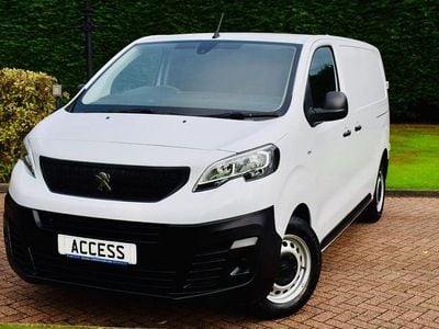 White Used 2023 Peugeot Expert Premium Van | £13,995 (Fair price)