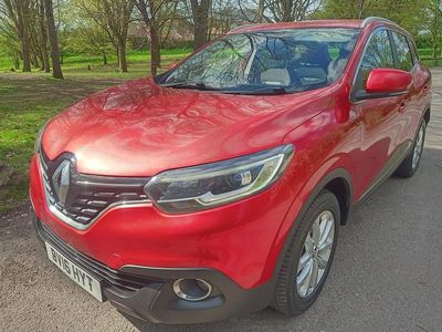 Used Renault Kadjar Dynamique 110 HP (80 kW) 2016 Red SUV