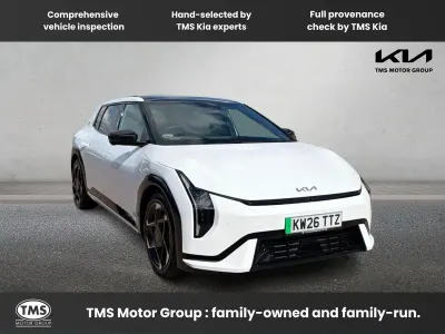 New Kia EV4 GT-Line S 150 kW (204 HP) 2026 White Hatchback