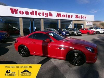 Begagnad Mercedes SLK200 AMG 184 HK (135 kW) 2014 Röd Cab