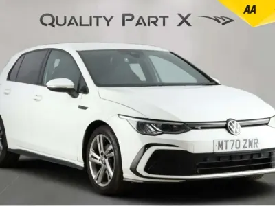 Używany VW Golf VII R-line 150 KM (110 kW) 2020 Biały Hatchback