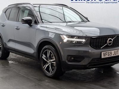 Grey Used 2019 Volvo XC40 R-Design SUV | £18,550 (Fair price)