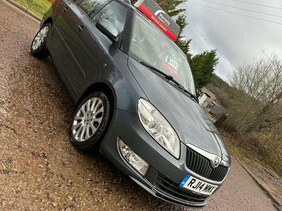 Used Skoda Fabia Elegance 105 HP (77 kW) 2014 Grey Estate