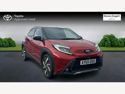 Used Toyota Aygo X 72 HP (52 kW) 2023 Red SUV