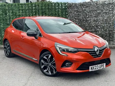 Used Renault Clio Techno 145 HP (106 kW) 2023 Orange  Hatchback
