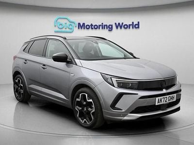 Second-hand Vauxhall Grandland X Ultimate 130 CP (95 kW) 2022 Gri SUV