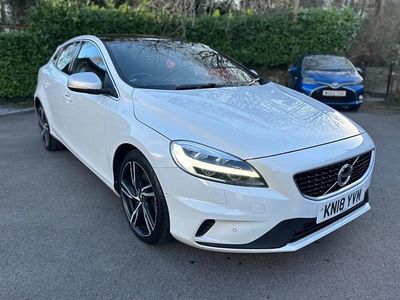 Used Volvo V40 R-Design Pro 150 HP (110 kW) 2018 White Hatchback