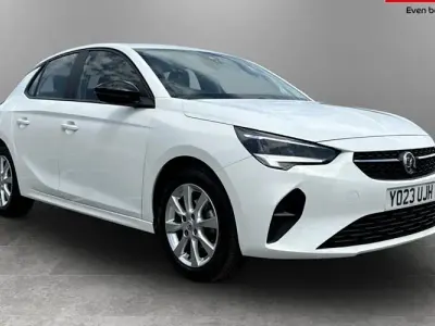 Used Vauxhall Corsa Design Edition 75 HP (55 kW) 2023 White Hatchback
