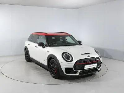 Usado Mini John Cooper Works Clubman Sport 306 CV (225 kW) 2021 Plateado Familiar