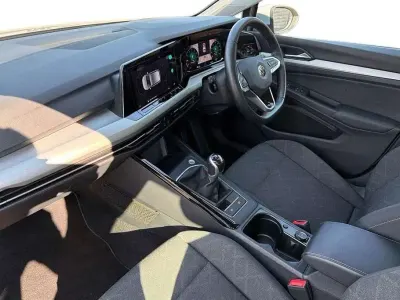 Used VW Golf VIII Life 130 HP (95 kW) 2022 Grey Hatchback