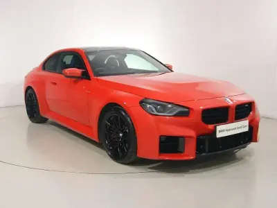 Begagnad BMW M2 Comfort Edition 480 HK (353 kW) 2023 Röd Sportkupé