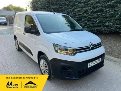 Used Citroën Berlingo 100 HP (73 kW) 2023 White MPV