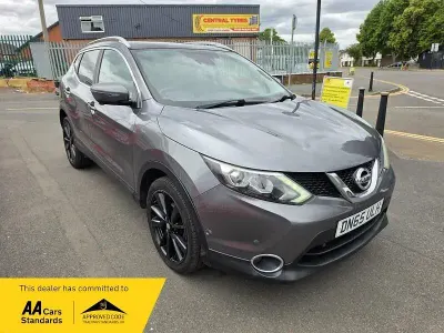 Used Nissan Qashqai Tekna 115 HP (84 kW) 2015 Grey SUV