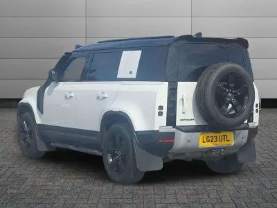 Usado Land Rover Defender SE 245 HP (180 kW) 2023 Branco SUV