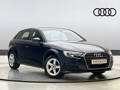 Used Audi A3 Comfort 116 HP (85 kW) 2019 Blue Sedan
