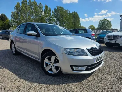 Używany Skoda Octavia SE 110 KM (80 kW) 2014 Srebrny Kombi