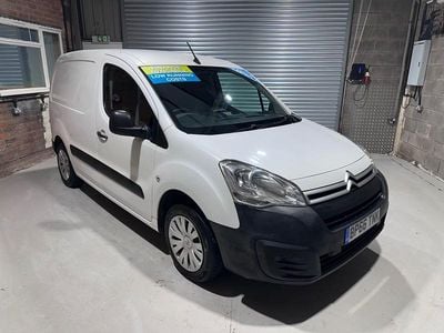 Used Citroën Berlingo 75 HP (55 kW) 2016 White MPV