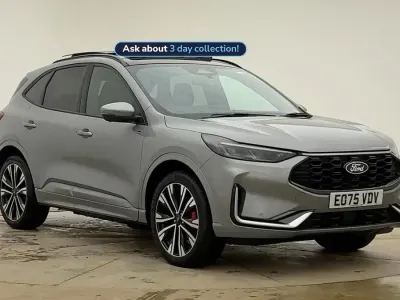 Used Ford Kuga ST-Line X 243 HP (178 kW) 2025 Solar silver (metallic) SUV