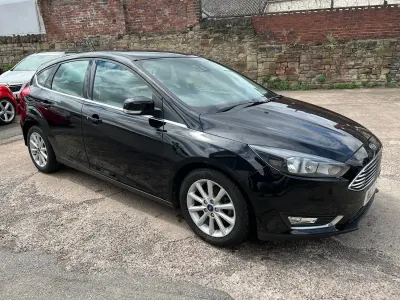 Used Ford Focus Titanium 120 HP (88 kW) 2017 Black Hatchback