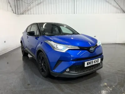 Used Toyota C-HR 122 HP (89 kW) 2019 Blue SUV