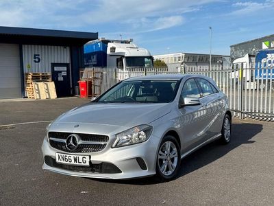 Used Mercedes A180 SE 122 HP (89 kW) 2016 Silver Hatchback