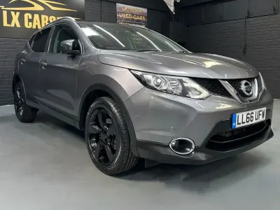 Used Nissan Qashqai N-Connecta 115 HP (84 kW) 2016 Grey SUV