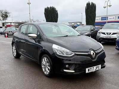 Used Renault Clio IV Dynamique 90 HP (66 kW) 2017 Black pearl Hatchback
