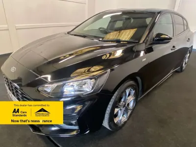 Used Ford Focus ST-Line 120 HP (88 kW) 2021 Black Hatchback