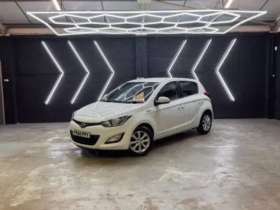 Begagnad Hyundai i20 Active 2014 Vit Halvkombi