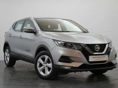 Used Nissan Qashqai Acenta Premium 158 HP (116 kW) 2020 Silver SUV