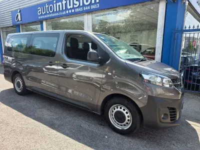 Used Vauxhall Vivaro 100 kW (136 HP) 2023 Grey MPV