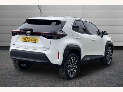Usado Toyota Yaris Cross Design 116 HP (85 kW) 2022 Branco SUV